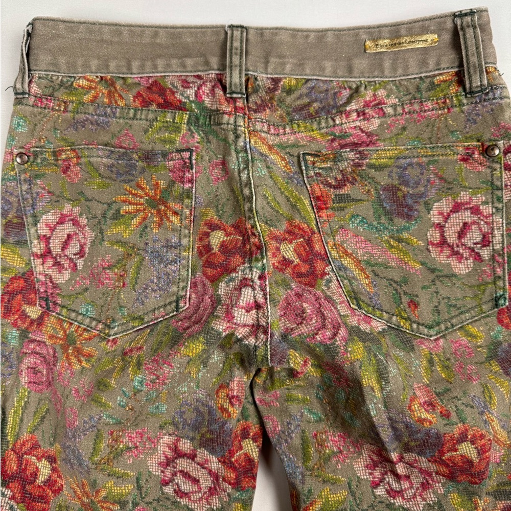 Pilcro Stet Floral Jeans Women’s 27 Green Needlepoint Stitch Art To Wear - Picture 6 of 7